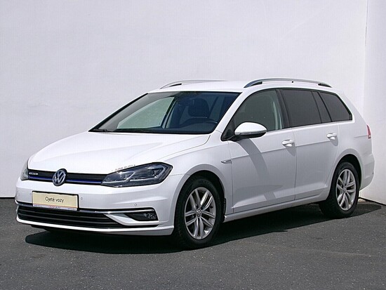 VOLKSWAGEN GOLF 1.5 TGI 96 kW manuál, DPH_1
