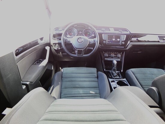 VOLKSWAGEN TOURAN Highline 1.4 TSI 110 kW automat_5