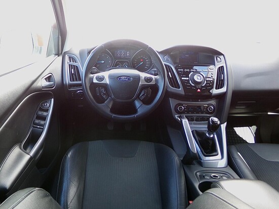 FORD FOCUS  2.0  110 kW manuál_5