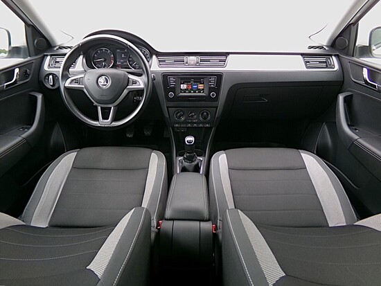 ŠKODA RAPID Ambition 1.2 TSI 81 kW manuál_4