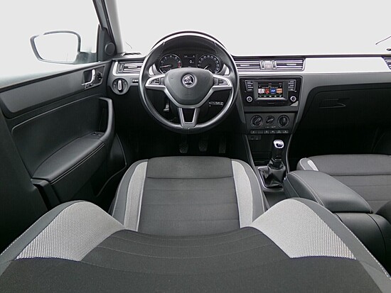 ŠKODA RAPID Ambition 1.2 TSI 81 kW manuál_5