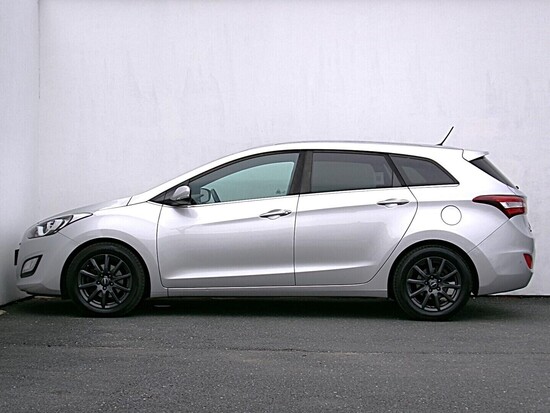 HYUNDAI I30 Go 1.6 GDI 99 kW manuál_2