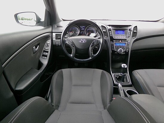 HYUNDAI I30 Go 1.6 GDI 99 kW manuál_5