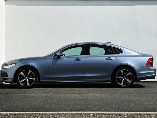 VOLVO S90 Momentum Pro 2.0 D5 173 kW automat_2