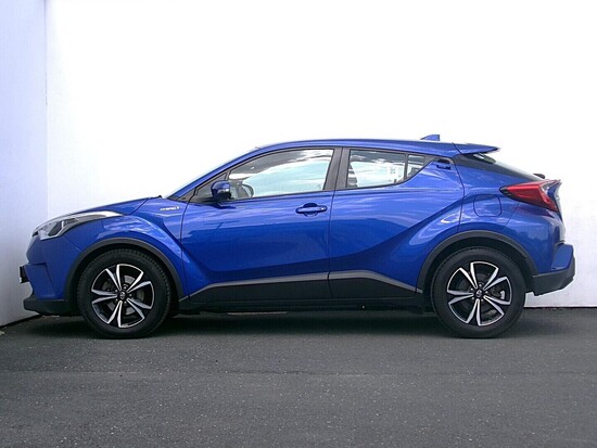 TOYOTA C-HR 1.8 E-CVT 90 kW automat_2