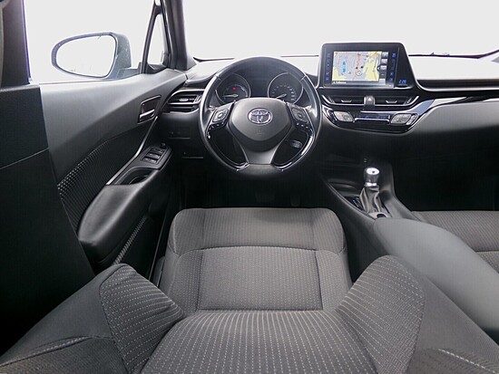 TOYOTA C-HR 1.8 E-CVT 90 kW automat_5