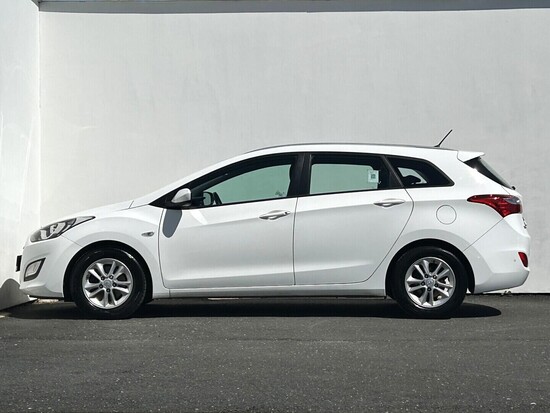 HYUNDAI I30  1.6 GDi 88 kW manuál_2