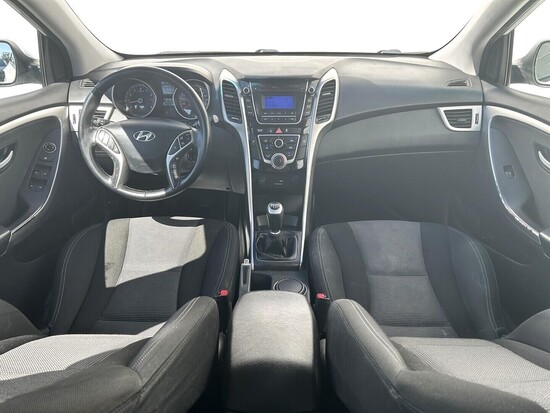HYUNDAI I30  1.6 GDi 88 kW manuál_4