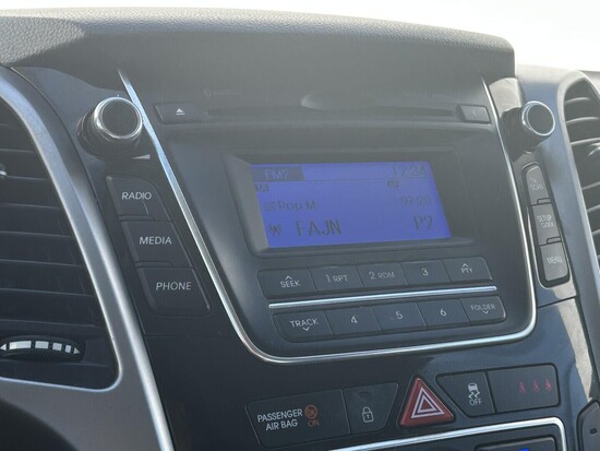 HYUNDAI I30  1.6 GDi 88 kW manuál_5