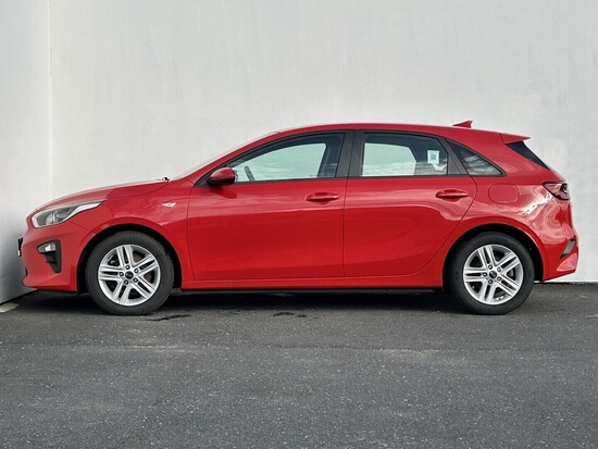 KIA CEED Comfort 1.4 GDI 73 kW manuál_2