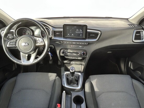 KIA CEED Comfort 1.4 GDI 73 kW manuál_4