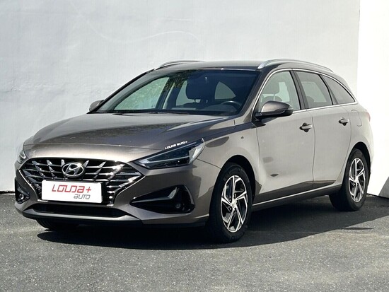 HYUNDAI I30 Smart 1.5 CVVT 81 kW manuál_1