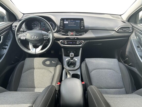HYUNDAI I30 Smart 1.5 CVVT 81 kW manuál_4