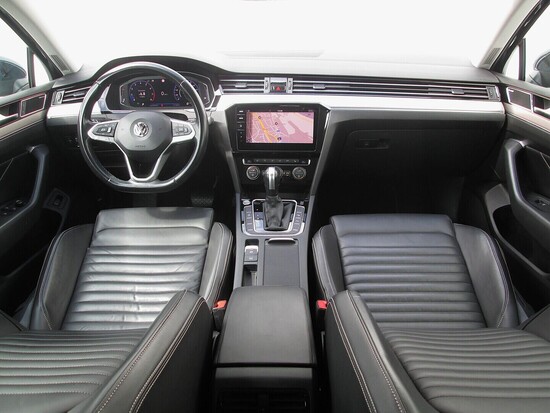 VOLKSWAGEN PASSAT Elegance 2.0 TSI 140 kW automat_4
