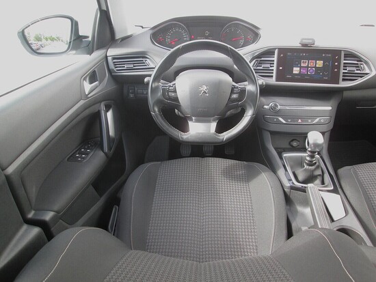 PEUGEOT 308 Active 1.6 HDI 88 kW manuál_5