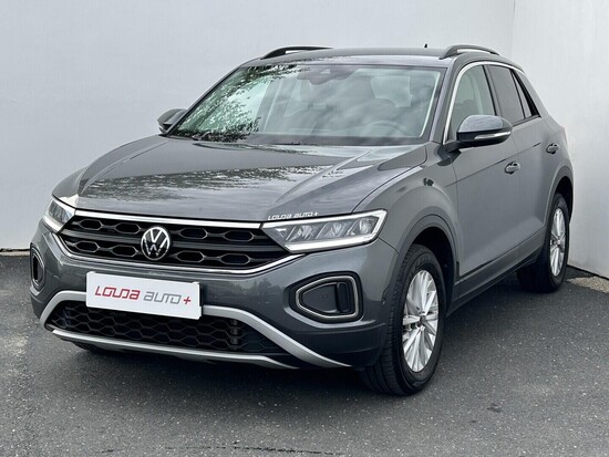 VOLKSWAGEN T-ROC Life 1.5 TSI 110 kW manuál_1