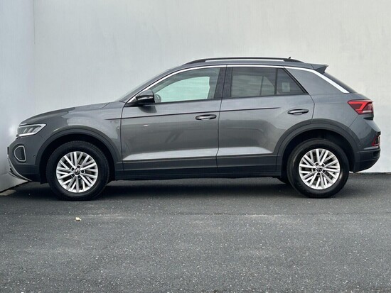 VOLKSWAGEN T-ROC Life 1.5 TSI 110 kW manuál_2