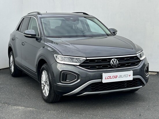VOLKSWAGEN T-ROC Life 1.5 TSI 110 kW manuál_3