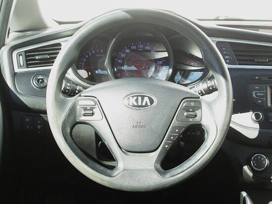 KIA CEED  1.4 MPI 74 kW manuál, DPH_5