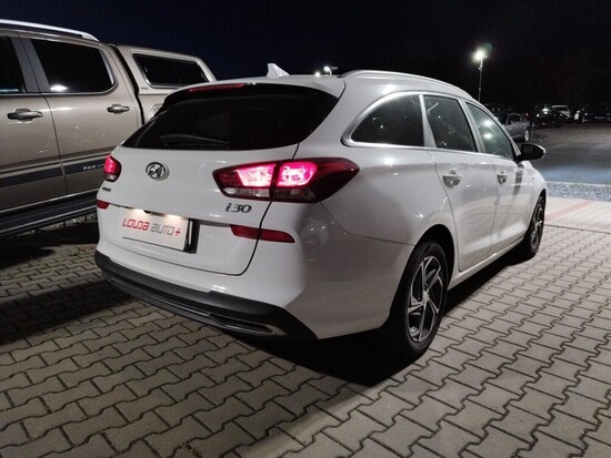 HYUNDAI I30 Smart 1.5 T-GDI 118 kW manuál_2