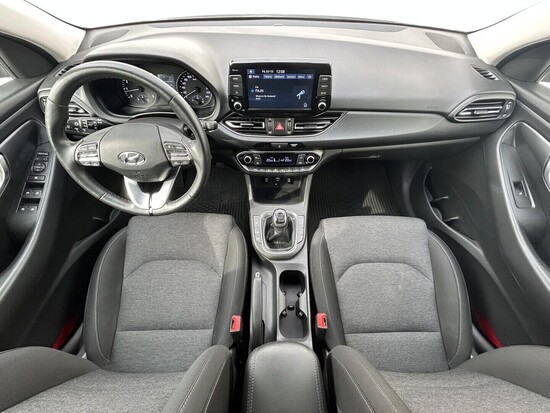 HYUNDAI I30 Smart 1.5 T-GDI 118 kW manuál_4