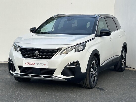 PEUGEOT 5008 Gt line 1.6 Puretech 133 kW automat_1