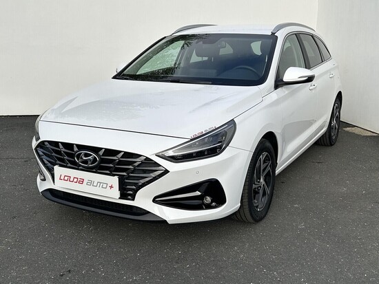 HYUNDAI I30 FAMILY SMART 1.5 CVVT 80 kW manuál_1