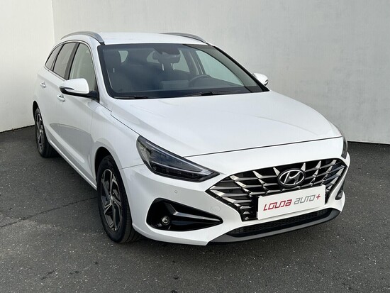 HYUNDAI I30 FAMILY SMART 1.5 CVVT 80 kW manuál_3