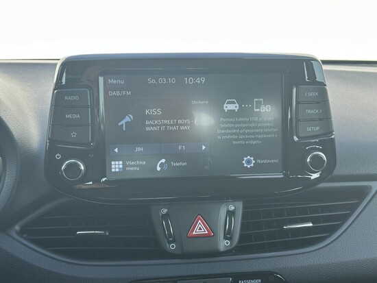 HYUNDAI I30 Comfort 1.5 1.5 MT DPi 80 kW manuál_5