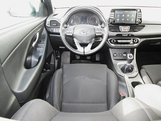 HYUNDAI I30 Trikolor 1.0 T-GDI 88 kW manuál_5