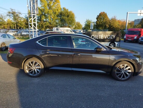 ŠKODA SUPERB L&K 2.0 TSI 200 kW automat, DPH_3