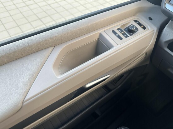 VOLKSWAGEN MULTIVAN LONG LIFE 1,5 TSI PHEV 4M 1.5 TSI 130 kW automat, DPH_5