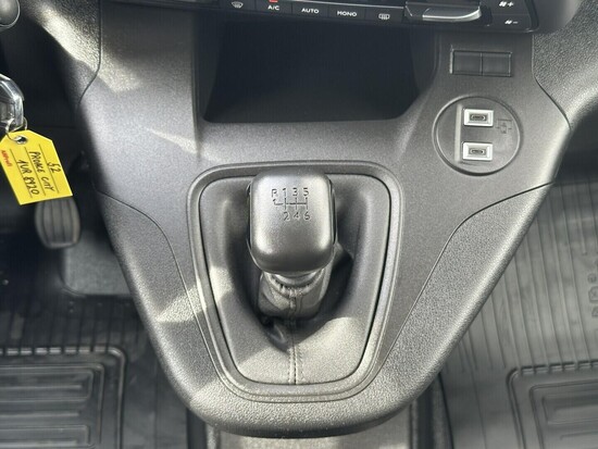 TOYOTA PROACE CITY LWB Crewcab 1.5 D-4D 96 kW manuál, DPH_5