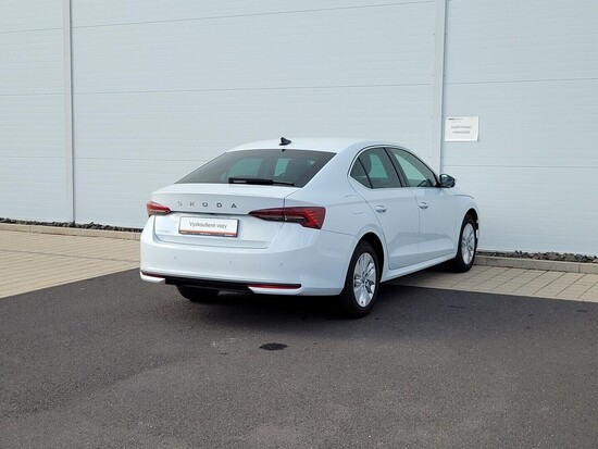 ŠKODA OCTAVIA Top Selection 1.5  110 kW automat, DPH_3
