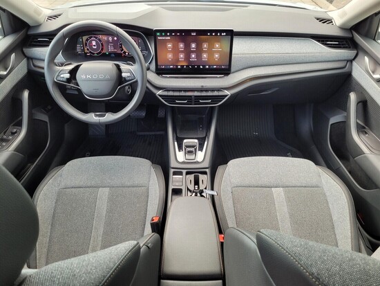 ŠKODA OCTAVIA Top Selection 1.5  110 kW automat, DPH_4
