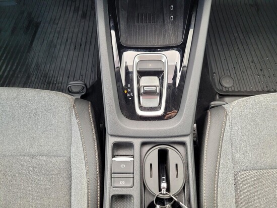 ŠKODA OCTAVIA Top Selection 1.5  110 kW automat, DPH_5