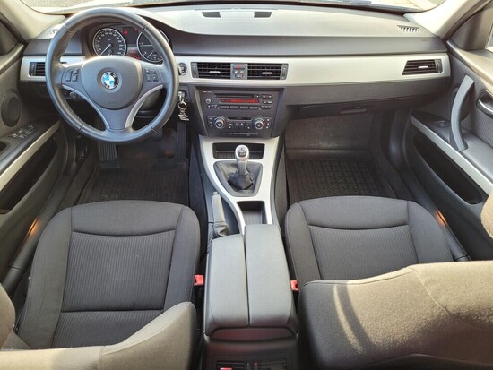 BMW 318 D 2.0 105 kW manuál_4