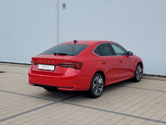 ŠKODA OCTAVIA Exclusive Selection 1.5 TSI 110 kW automat, DPH_3