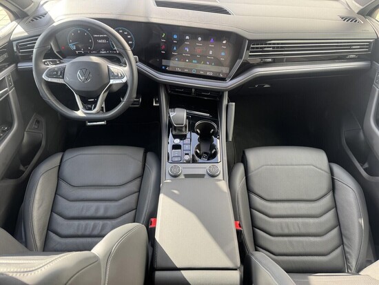 VOLKSWAGEN TOUAREG R-LINE 3.0 TDI 170 kW automat, DPH_4