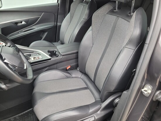 PEUGEOT 3008 ALLURE BlueHDi 1.5 96 kW automat_5