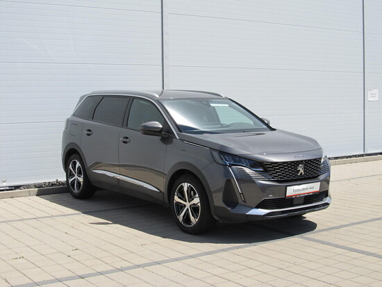 PEUGEOT 5008 1.5 BlueHDi 96 kW manuál_3