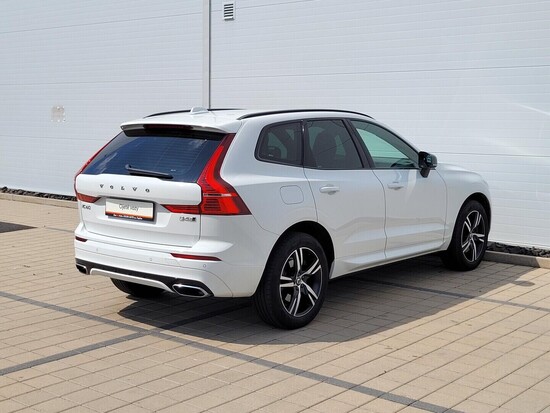 VOLVO XC60 R-design 2.0 B4 145 kW automat, DPH_3