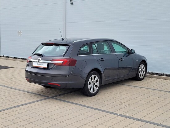 OPEL INSIGNIA Edition Spo Tourer S/S 2.0 CDTI 120 kW manuál_3
