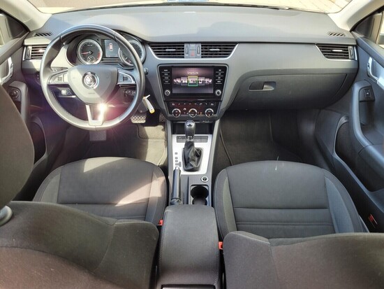 ŠKODA OCTAVIA Ambition Plus 2.0 TDI 110 kW automat, DPH_4