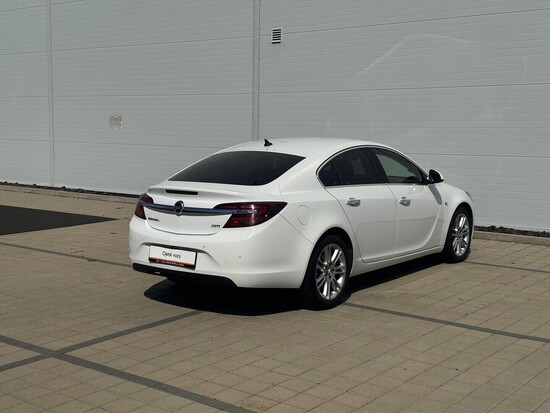 OPEL INSIGNIA Cosmo 2.0 120 kW manuál_3