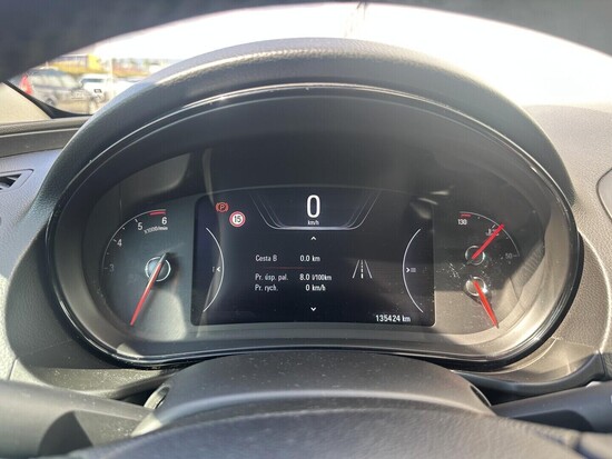 OPEL INSIGNIA Cosmo 2.0 120 kW manuál_4