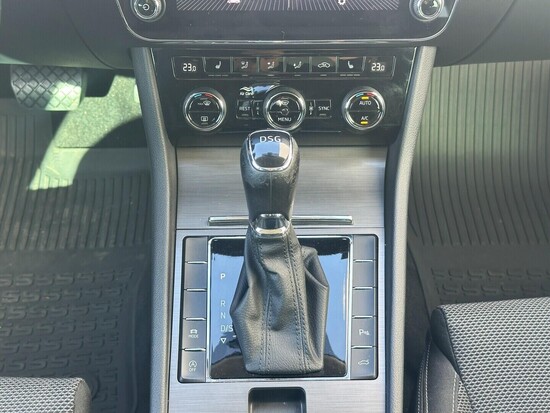 ŠKODA SUPERB Style 2.0 TDI 110 kW automat, DPH_5