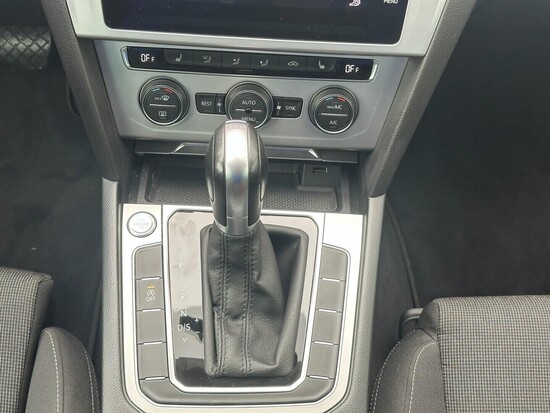 VOLKSWAGEN PASSAT VARIANT Comfortline 1.6 TDI 88 kW automat_5