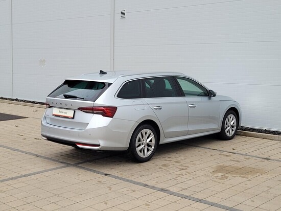 ŠKODA OCTAVIA Top Selection 2.0 TDI 110 kW automat, DPH_3