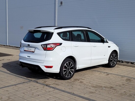 FORD KUGA ST-line 2.0 TDCi 110 kW manuál_3